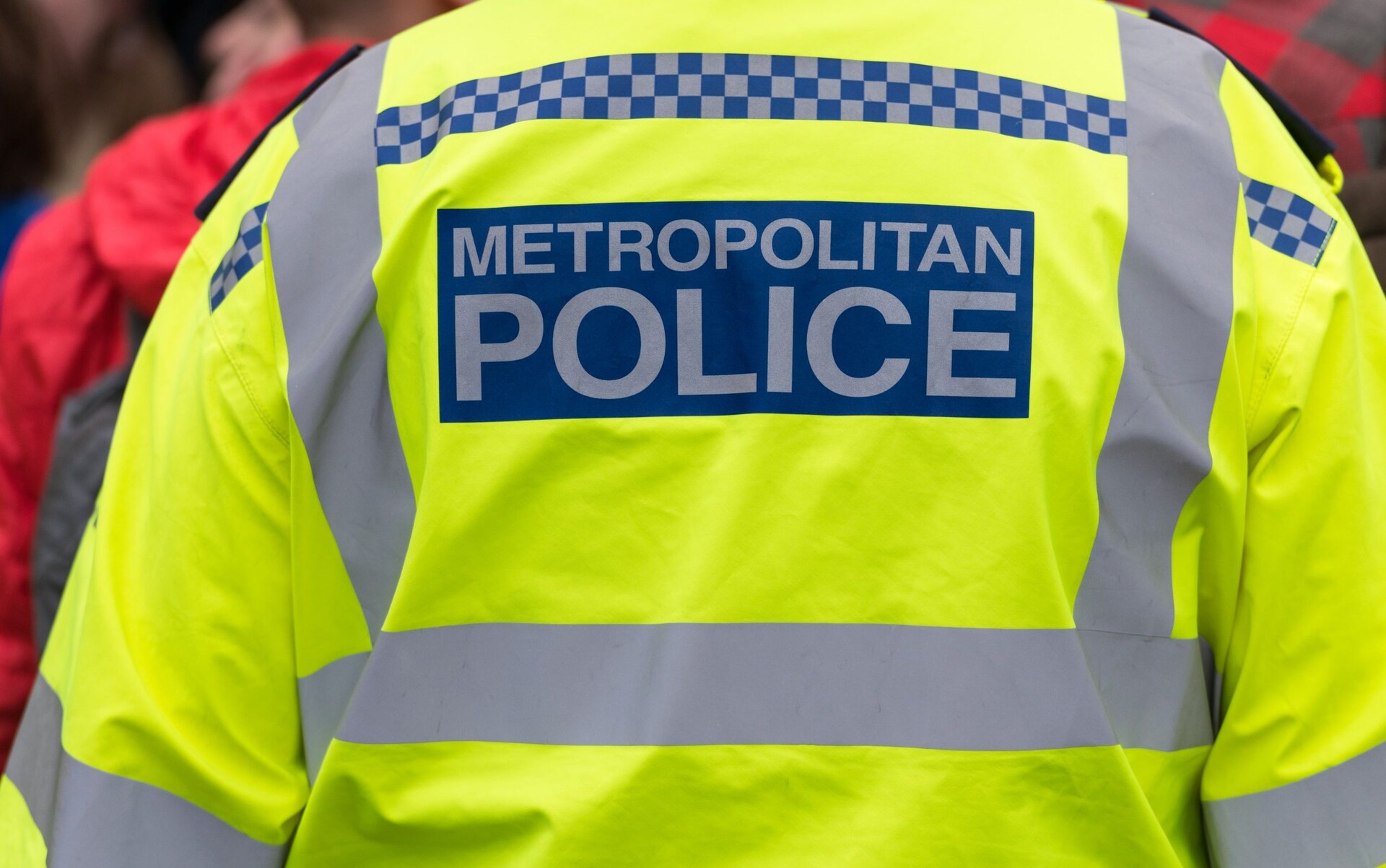 Teenager stabbed at Clapham 'TikTok party'
