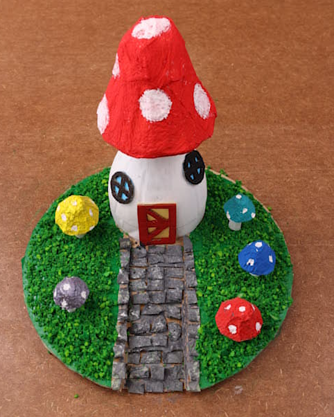 Creative miniature mushroom house crafts🏡