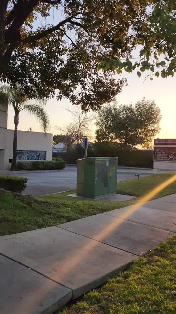 Truck breaks down, strangers step up with tools, tow, and hope
