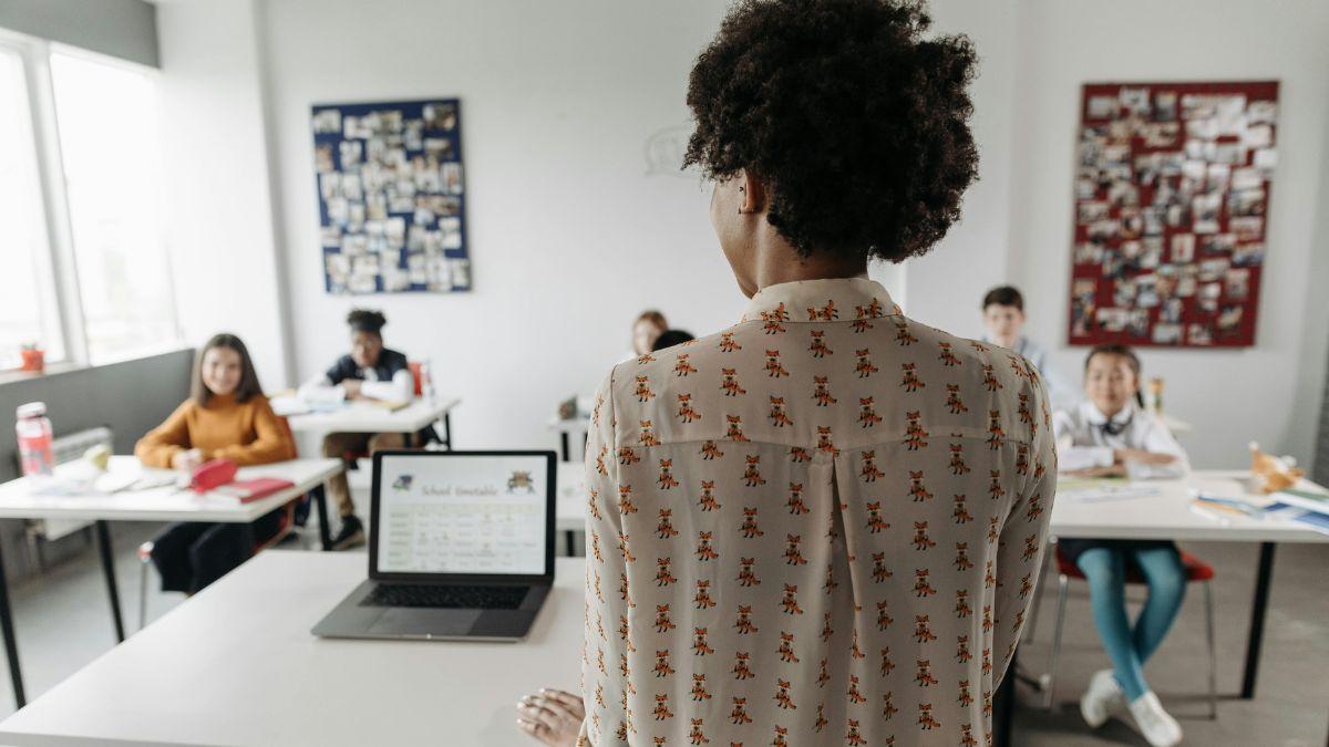 Georgia teacher loses job after video of heated classroom exchange ...