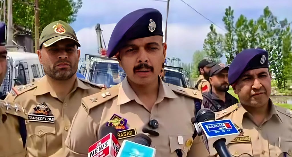 Massive outrage in J&K over alleged rape-murder of minor girl in Budgam ...