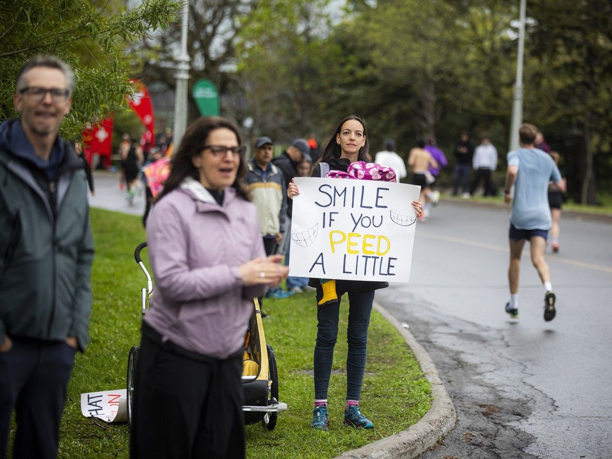 Race weekend Sunday: Mayor starts early; runners splash through drizzle ...