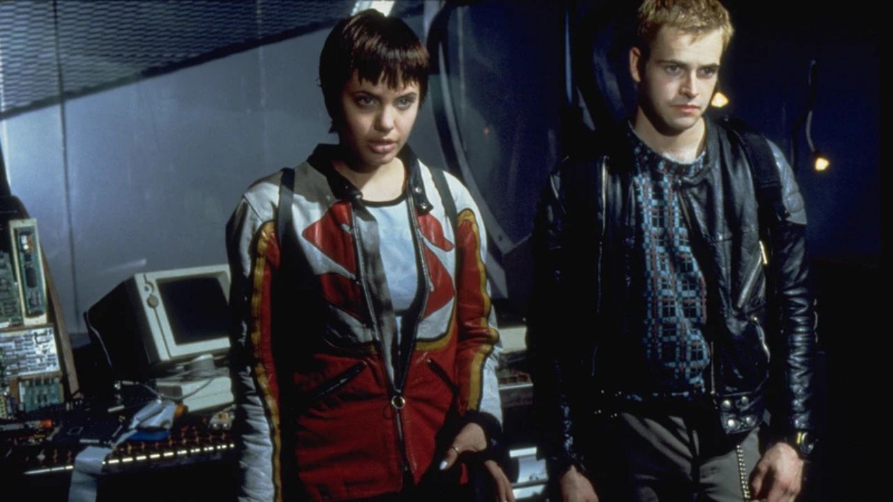 Why Angelina Jolie wore Jonny Lee Miller’s name in blood to their 1996 wedding