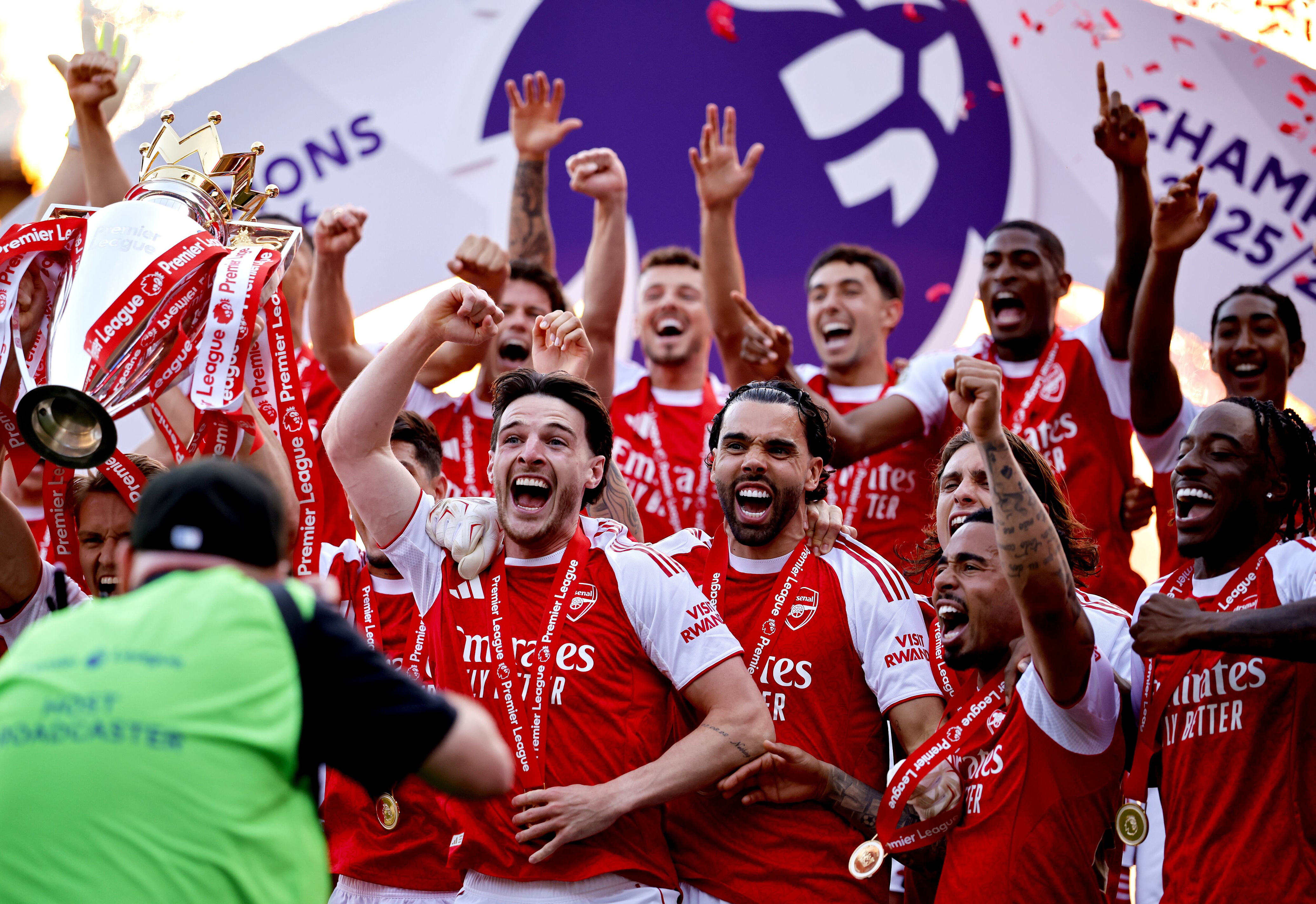 Celebration for champions Arsenal while Tottenham ensure Premier League ...