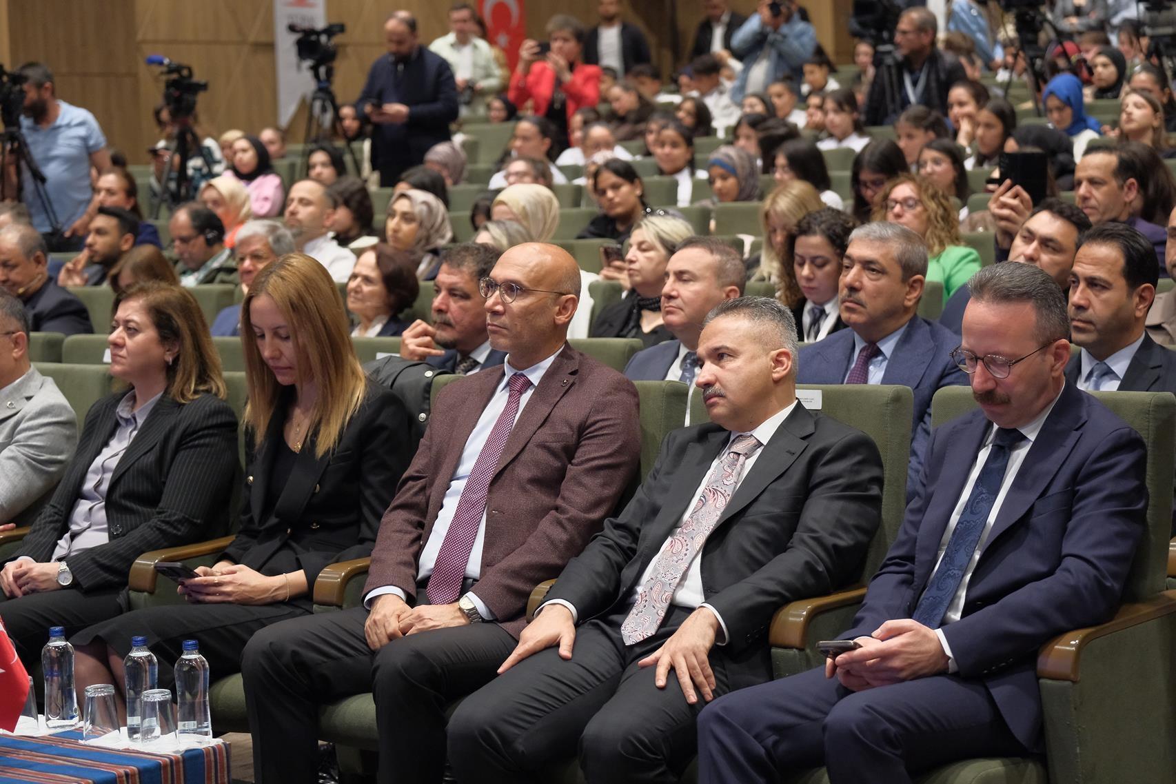 Panelden sofraya uzanan miras