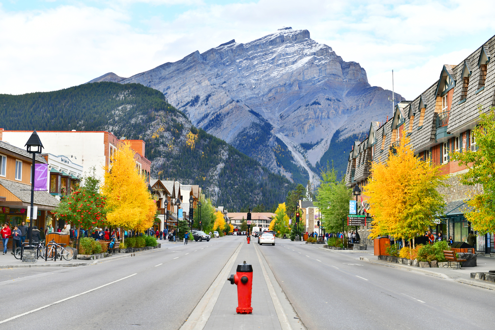 16 best mountain towns for families who love hiking and campfire nights