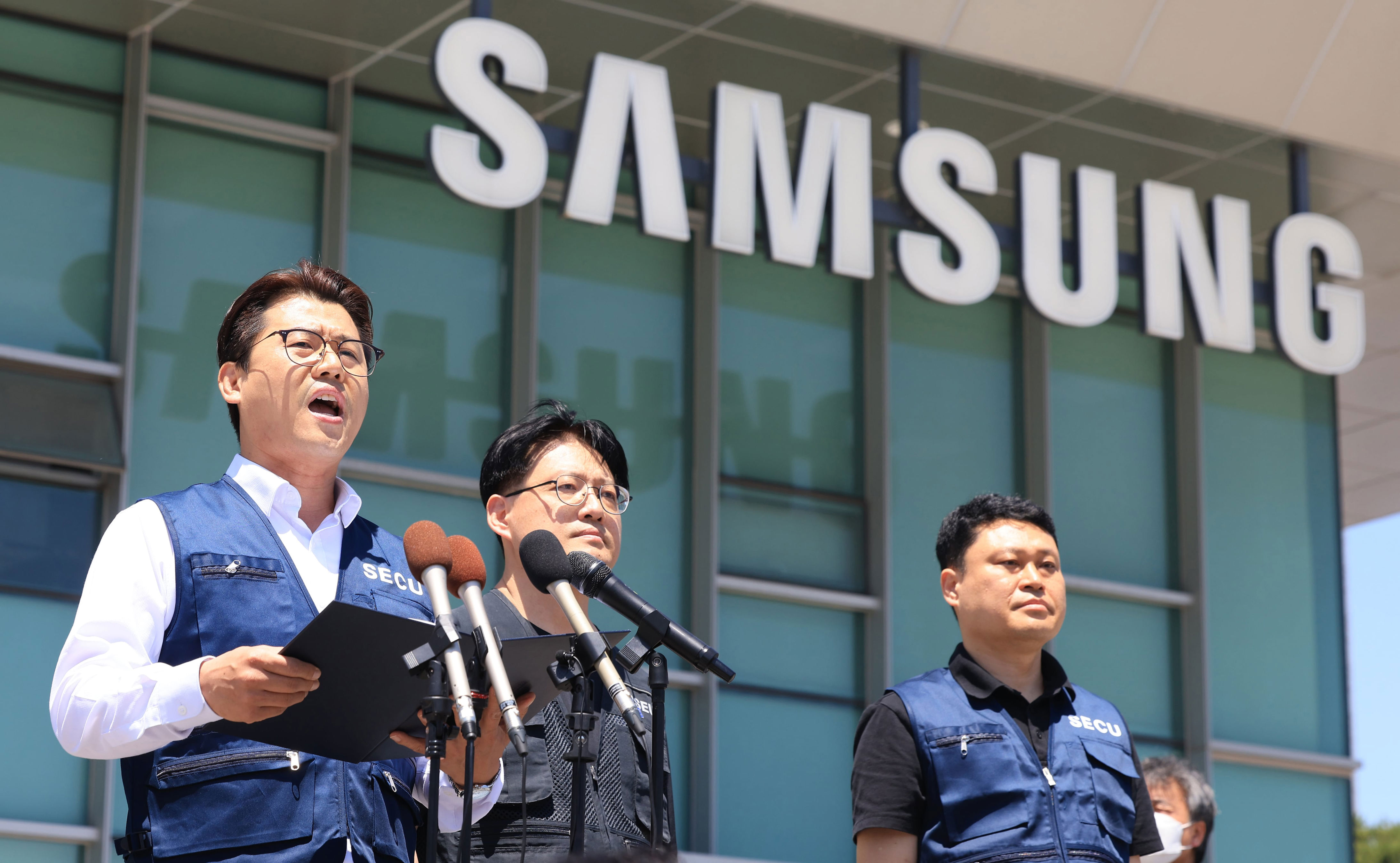 Samsung union's 85% turnout in bonus vote
