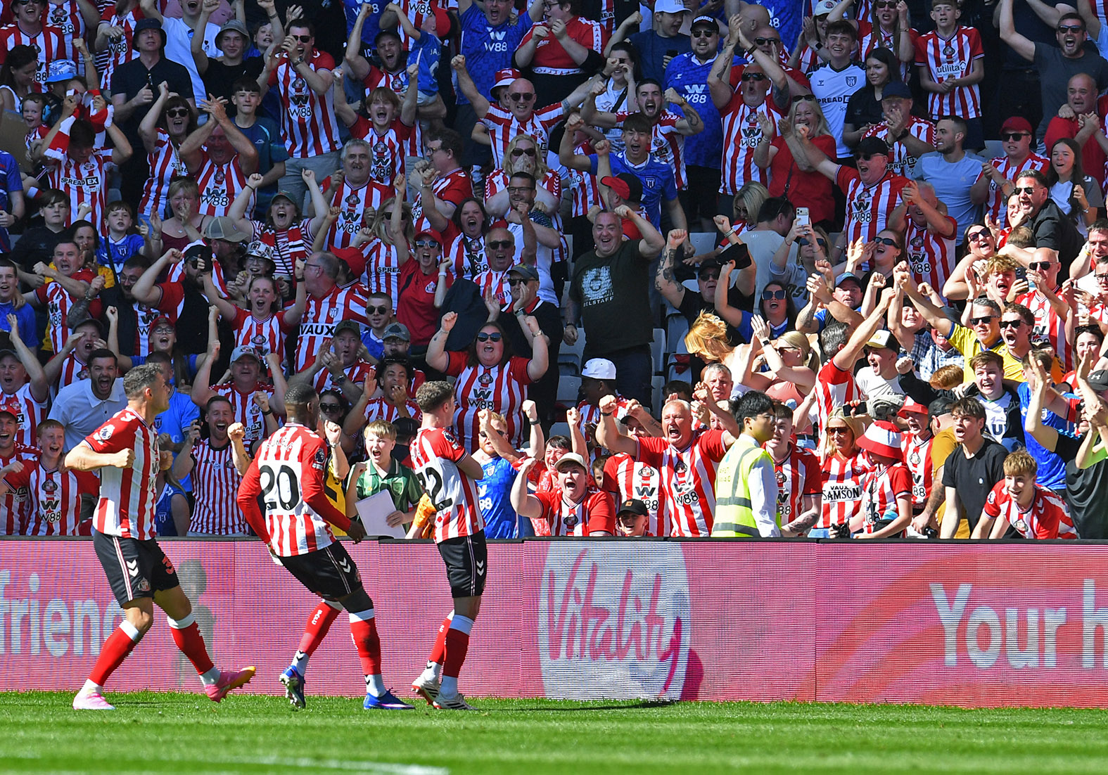 Régis Le Bris's honest reaction after Sunderland qualified for the ...
