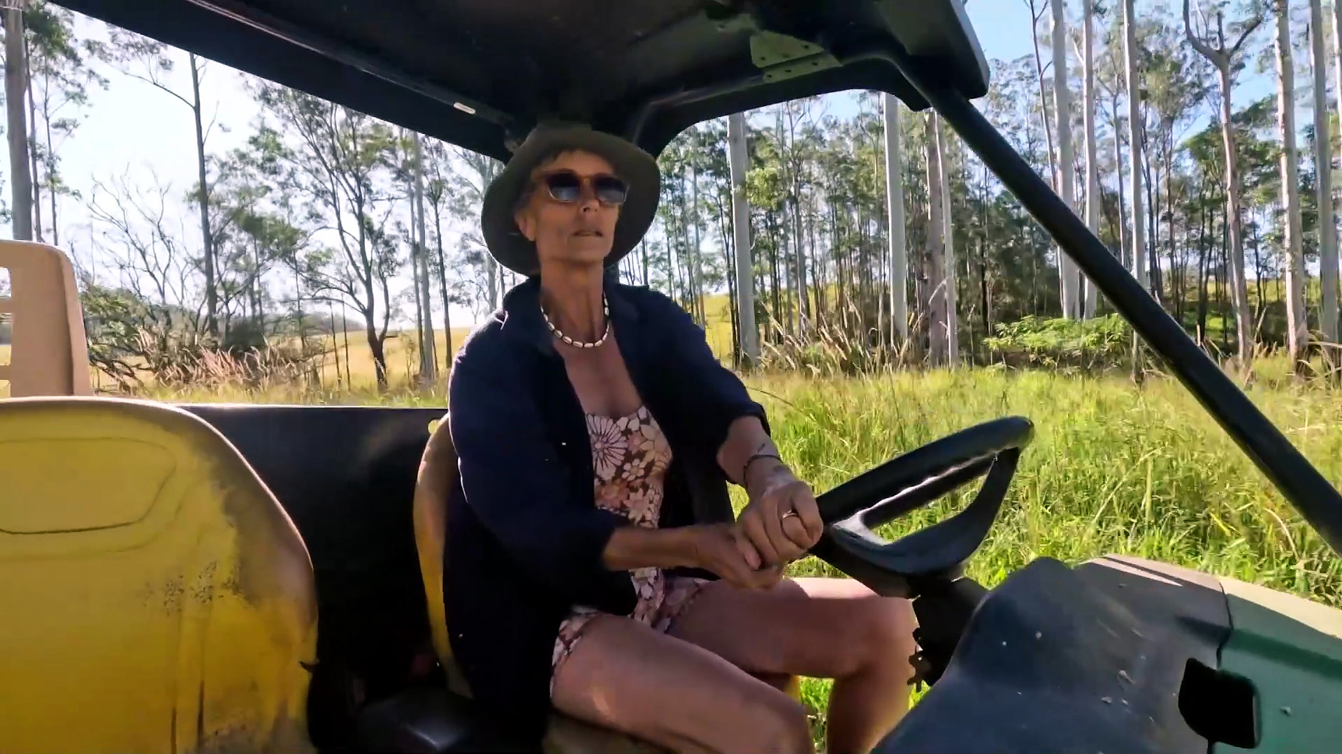 Former actor and model Rachel Ward gave up glamour for cows and a ...