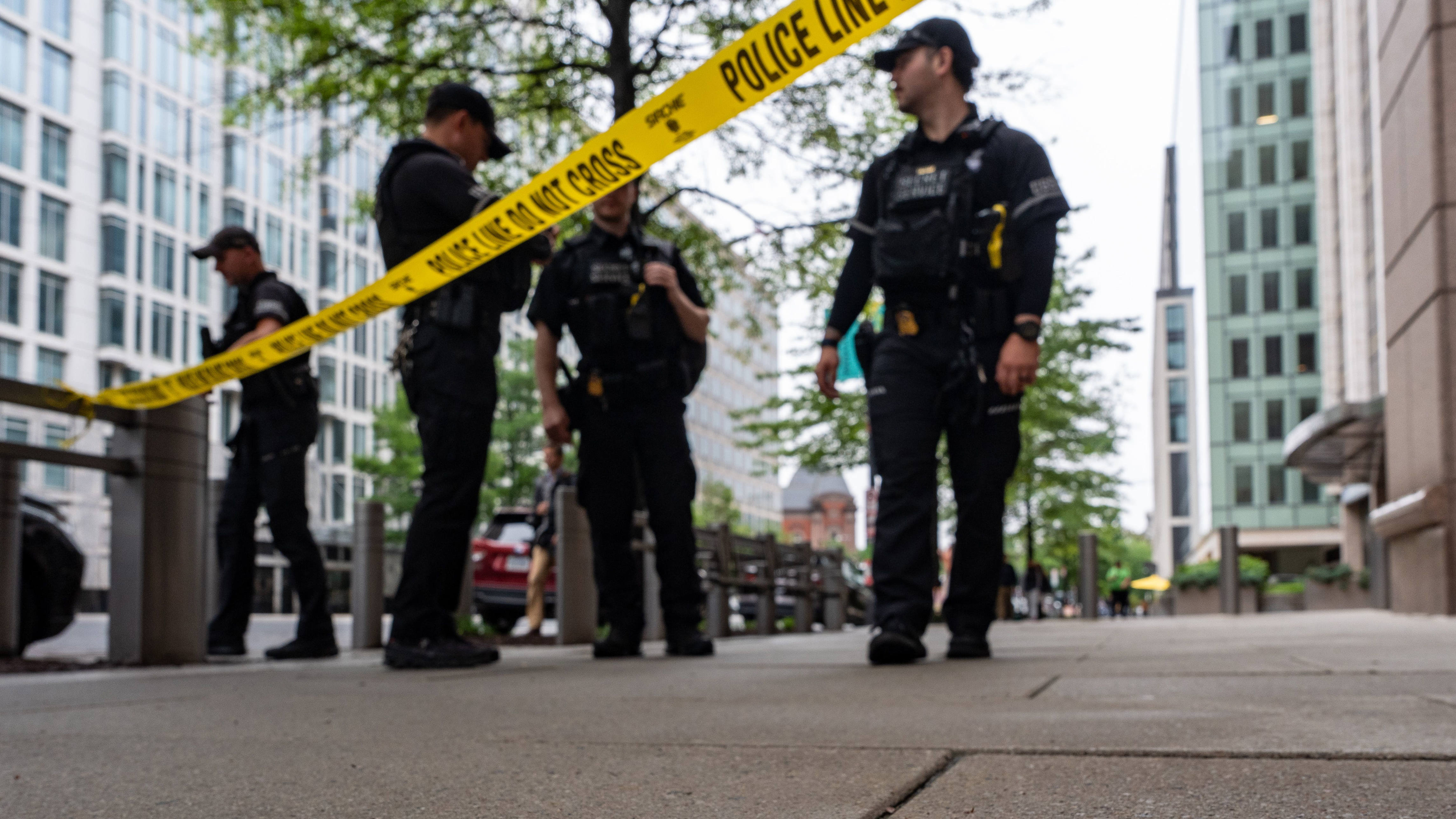Bystander in serious condition after shooting near White House checkpoint
