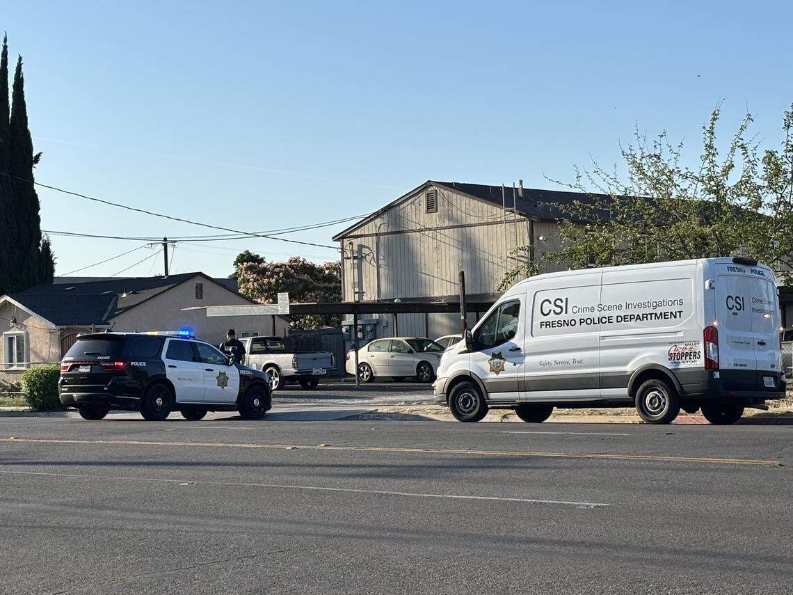 Man hospitalized after shooting at Fresno apartment complex, police say
