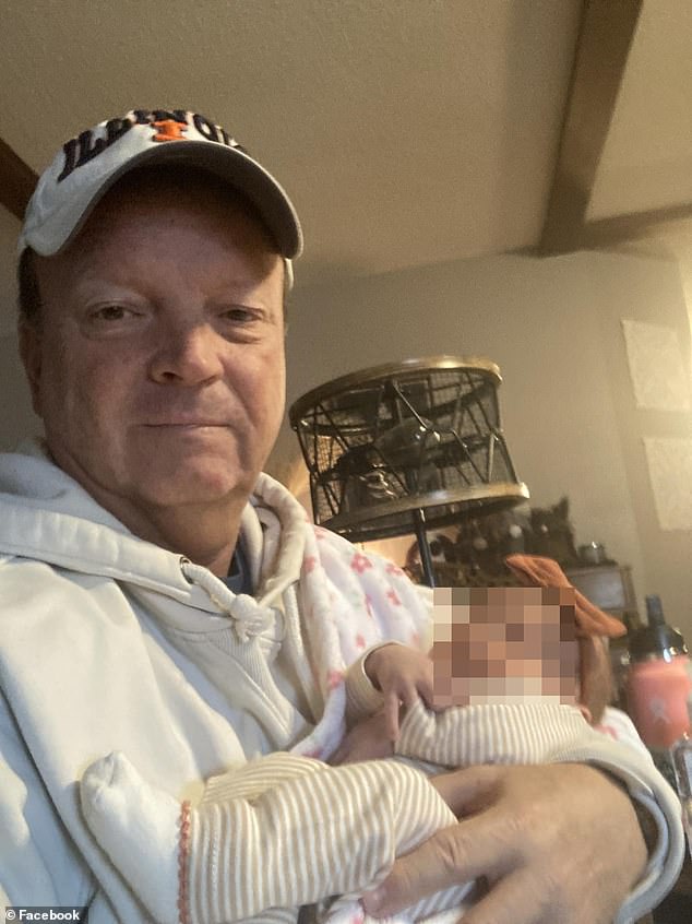 Horrific accident at Illinois golf course leaves worker dead in pond ...