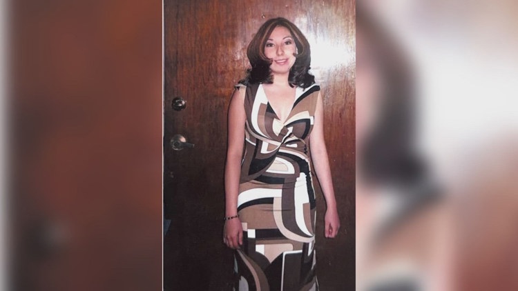 Phoenix police looking for driver involved in deadly hit-and-run