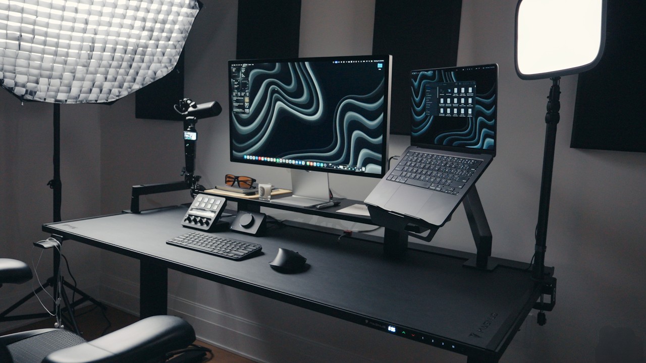 I surprised my best friend with his dream office desk setup