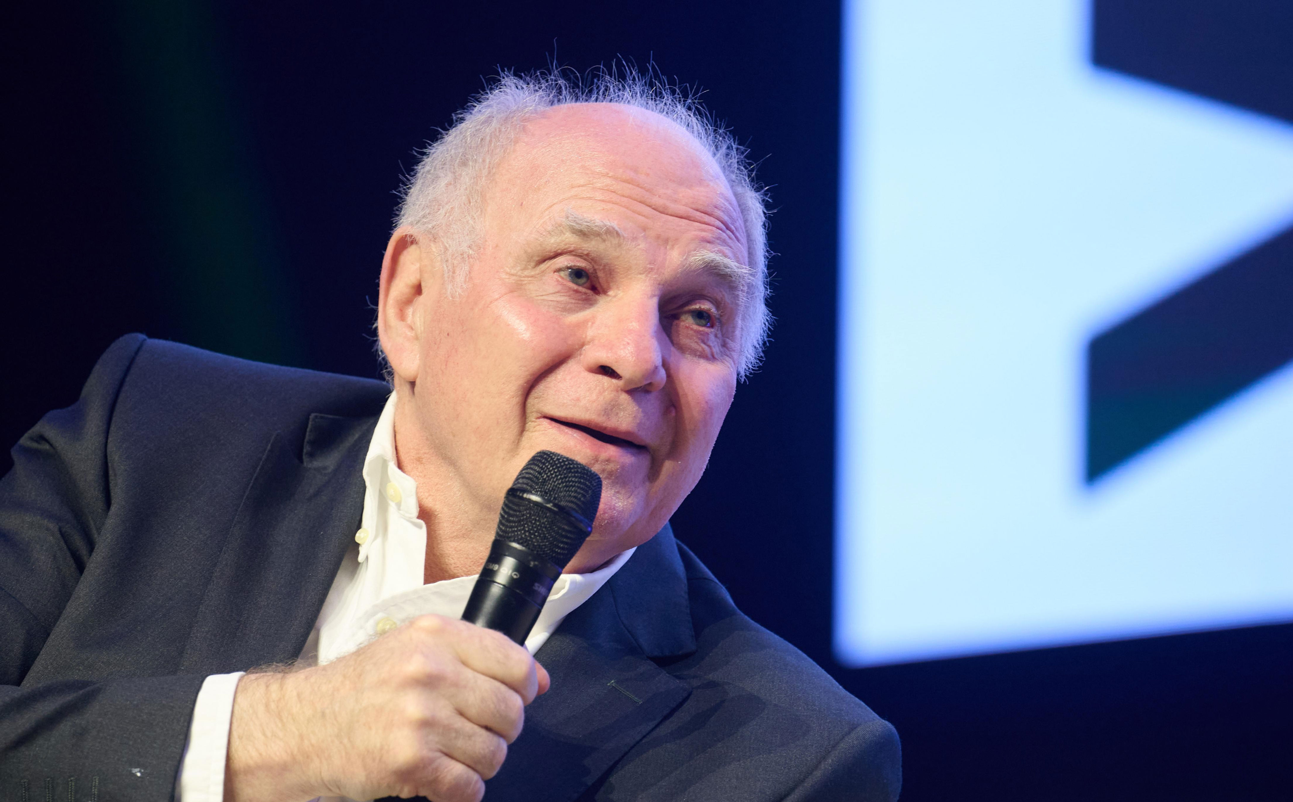 Uli Hoeneß, del Bayern de Múnich, rechaza categóricamente los precios desorbitados de las entradas para el Mundial impuestos por la FIFA.