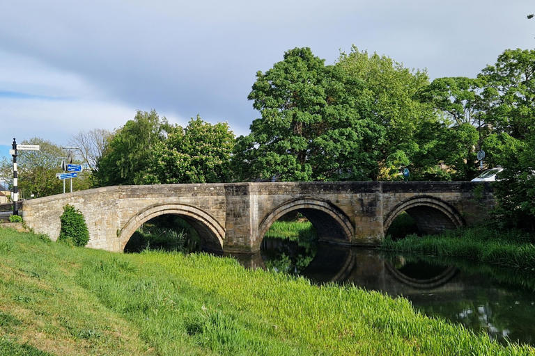 Deeping pub launches campaign to prevent historic stone bridge that ...