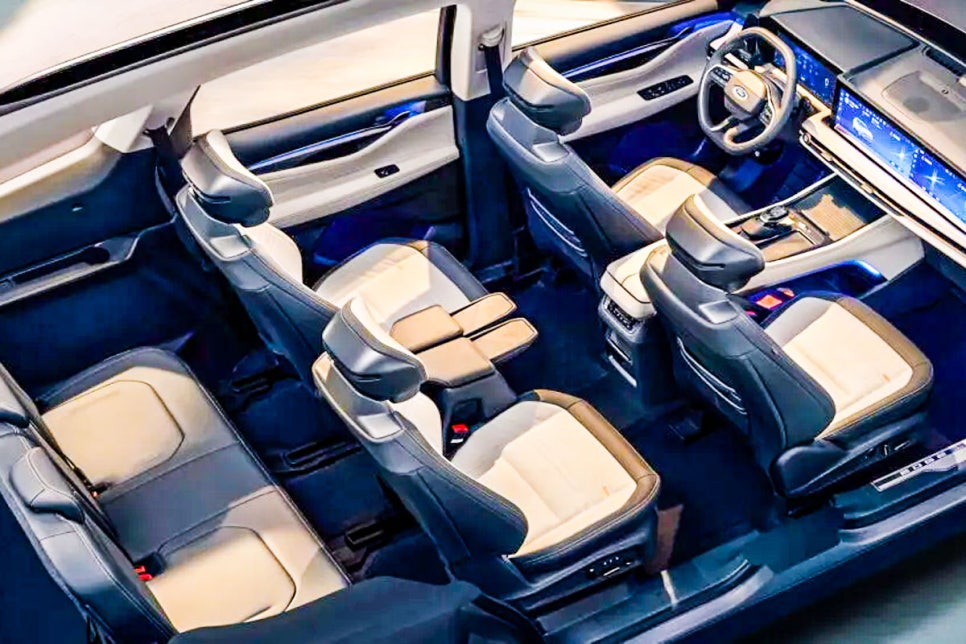 $33,800, 271 HP, three-row SUV Ford Edge L lives on to compete with the ...