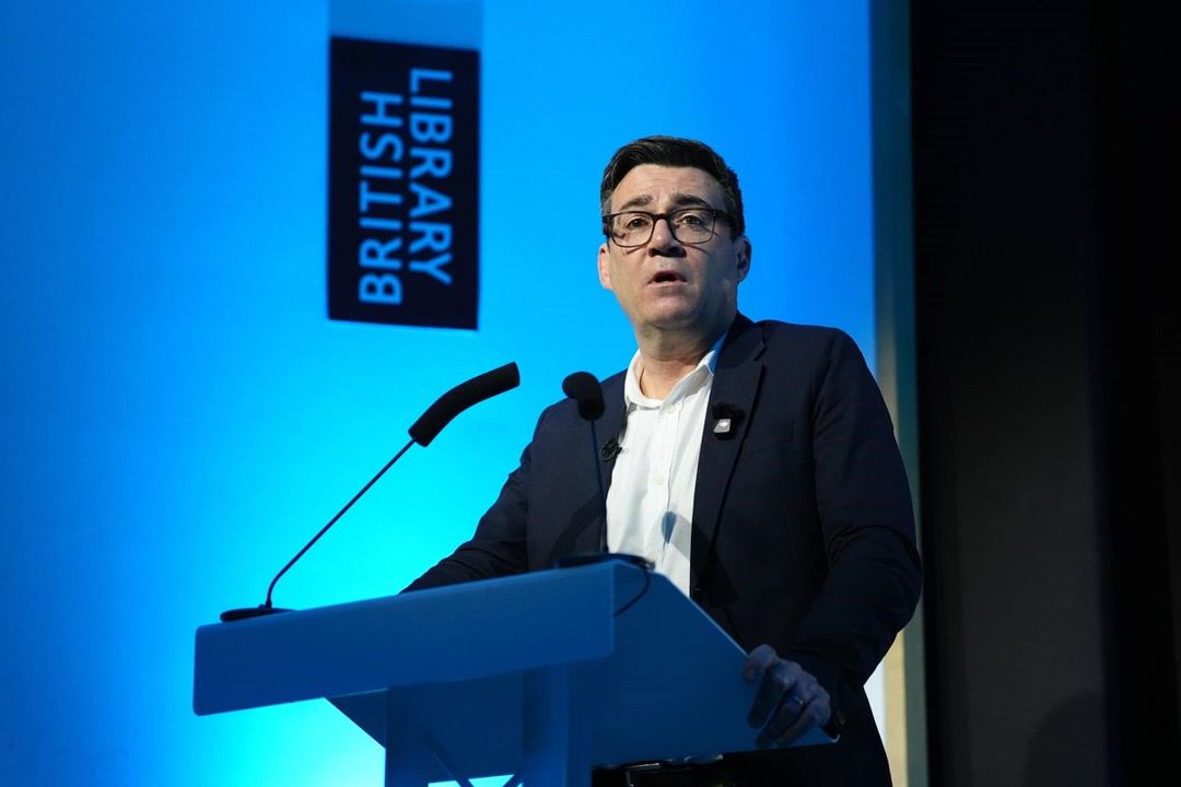 Rayner cleared as Labour pressure grows