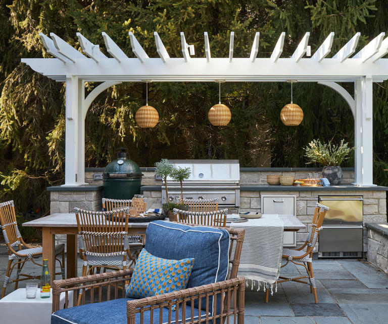 How to design an outdoor kitchen no matter what your size, style or budget