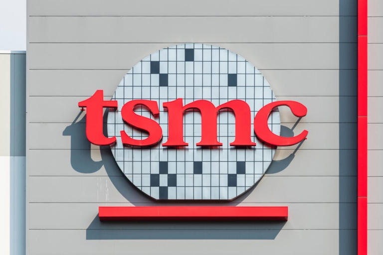 Taiwan Semiconductor sees global chip market hitting $1.5 trillion by ...