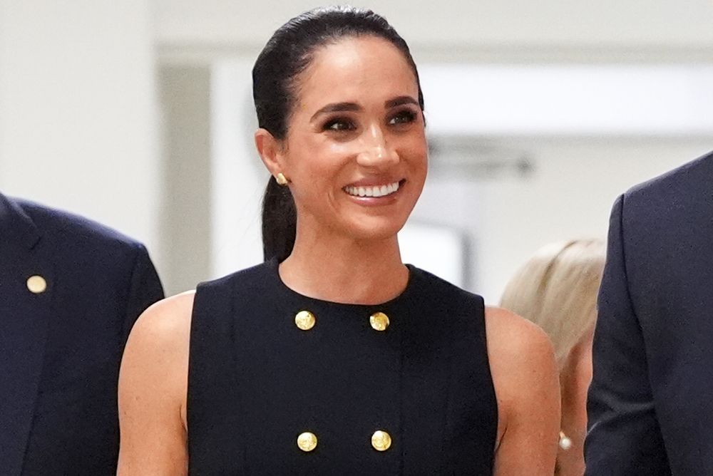 Meghan Markle gồng gánh tài chính gia đình