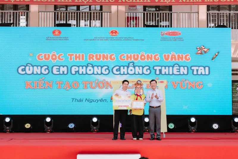 Học sinh lớp 6 giành giải nhất Rung chuông vàng phòng chống thiên tai năm 2026