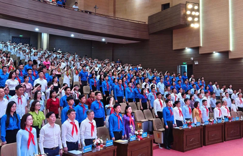 Tuyên dương Tổng phụ trách Đội tiêu biểu và Chỉ huy Đội giỏi tỉnh Ninh Bình