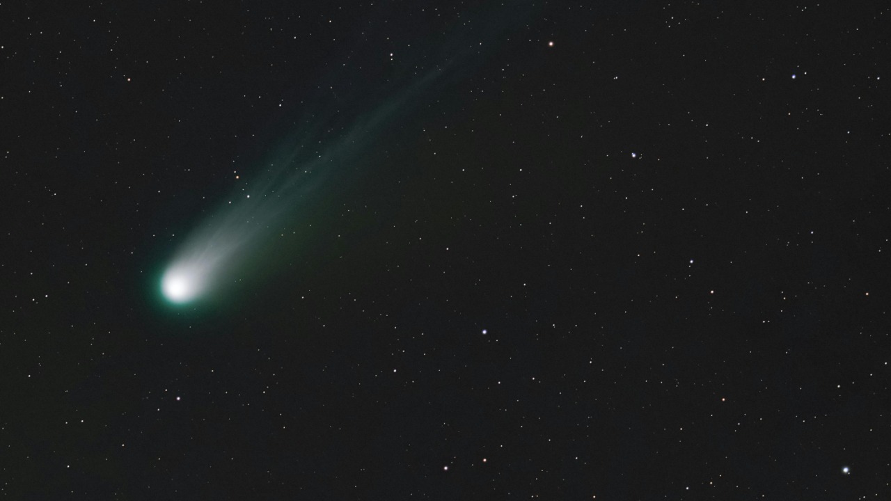 Halley’s Comet may be named after the wrong person — an 11th-century ...