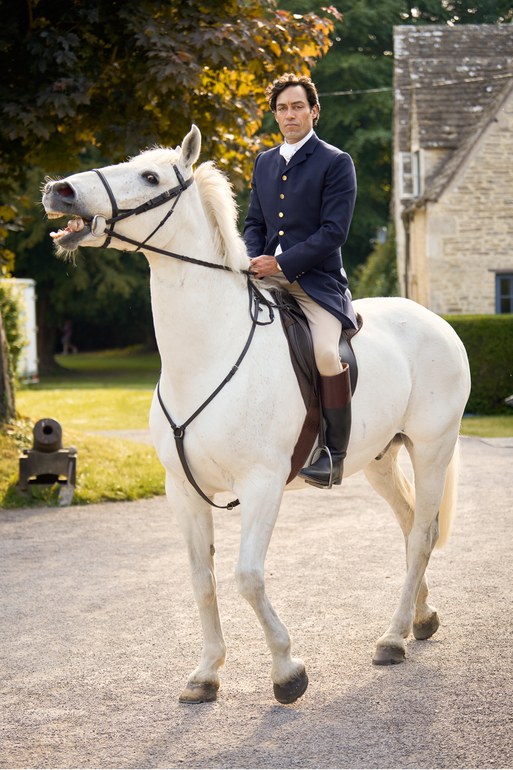 Where was Rivals filmed? (& 8 Cotswold hotel dupes)
