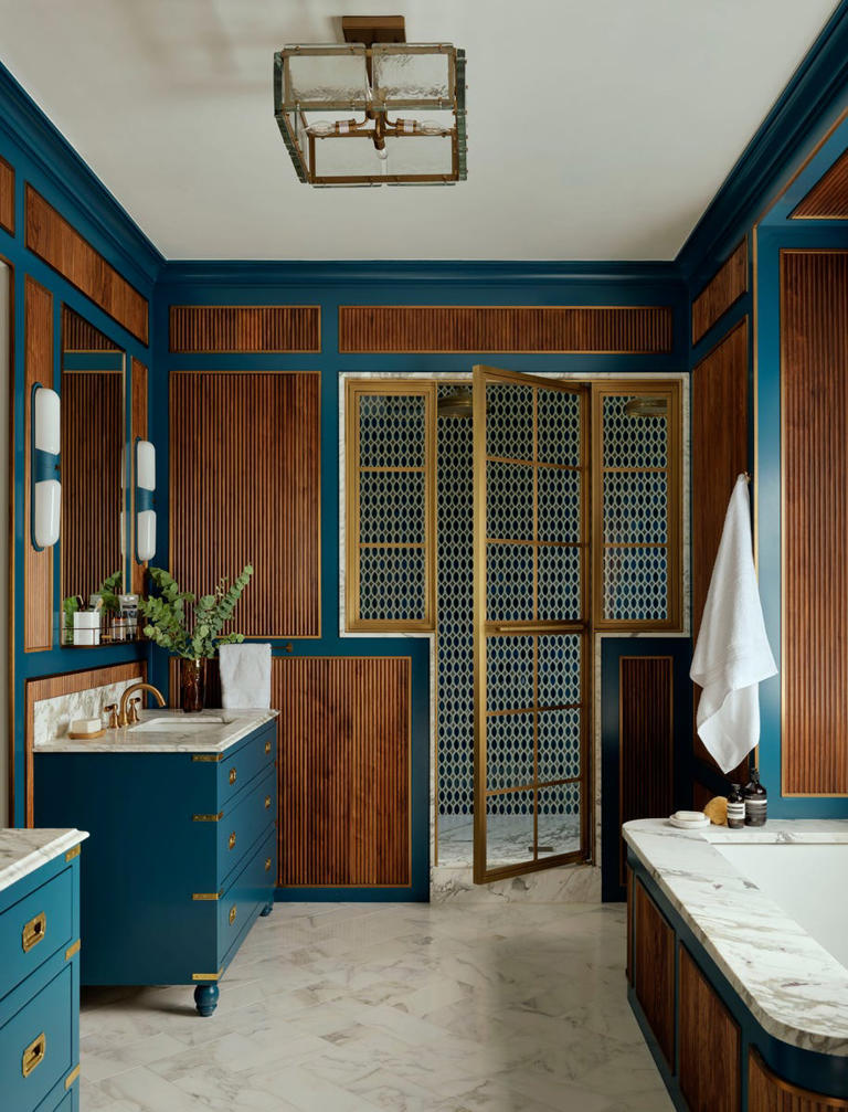 This restored Victorian home gives 19th-century style a fresh, colorful ...