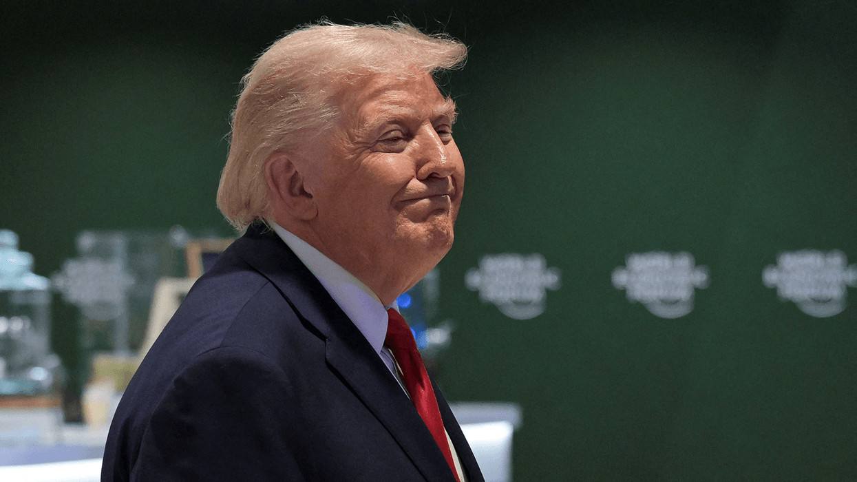 Republicans reeling as Trump gaffe hits at most 'inconvenient' time ...