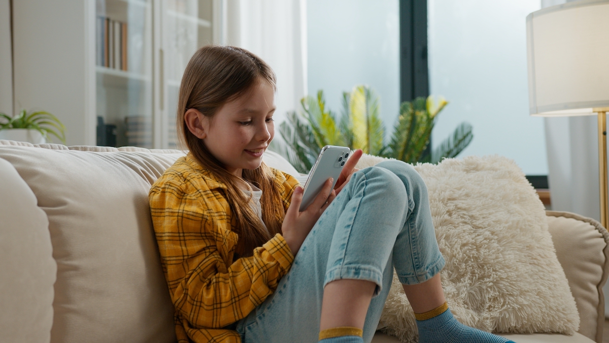 Cyberharcèlement, sextorsion, IA : pourquoi les parents doivent ...