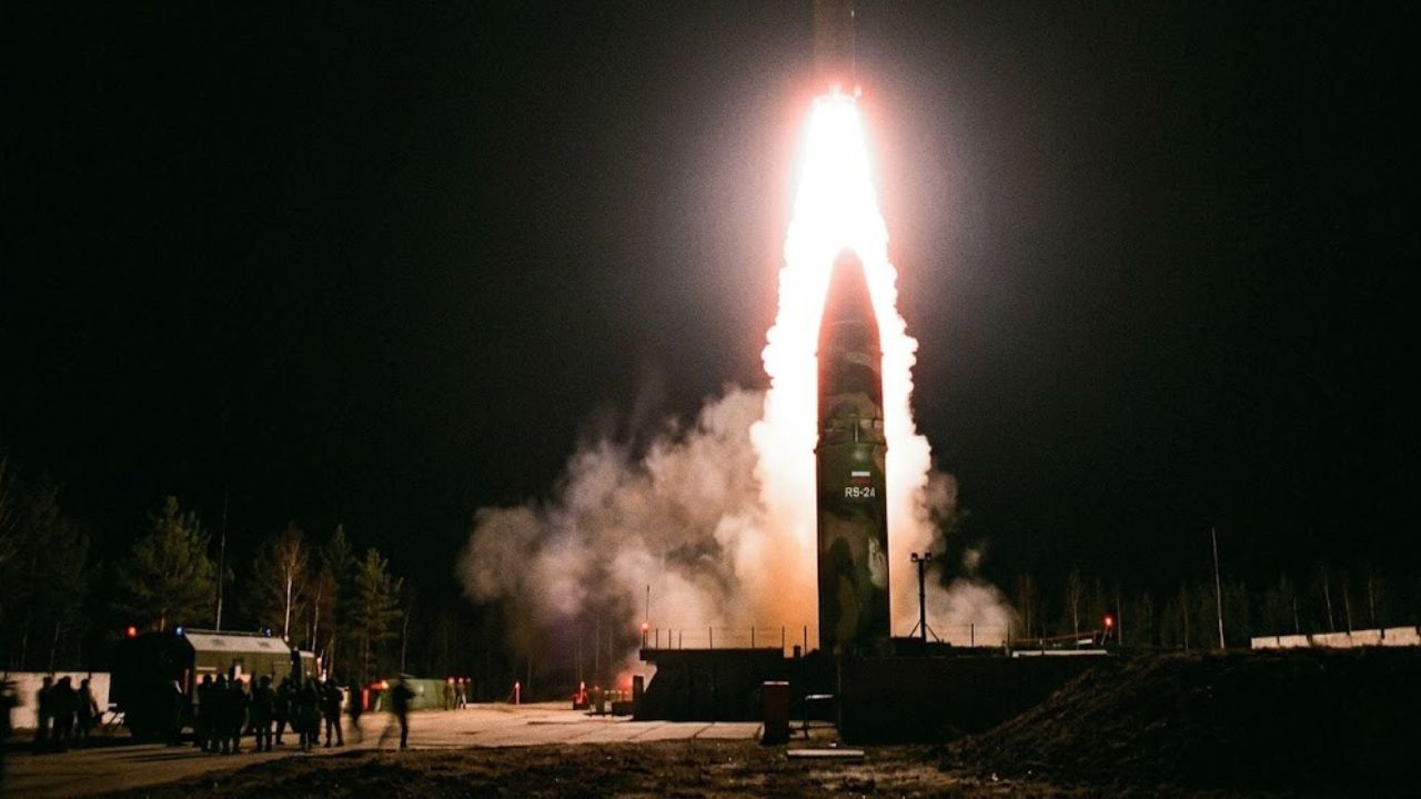 Putin just fired Satan II — the most powerful nuke missile that can ...