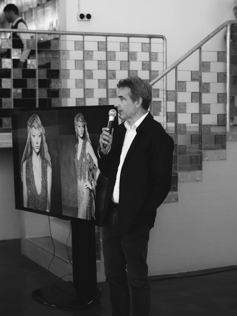 Harper’s Bazaar presenta a Milano il nuovo numero Esposizioni in un ...