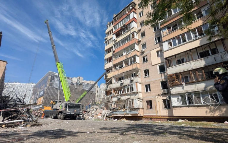 Inside the destruction: What Kyiv's residential building looks like ...