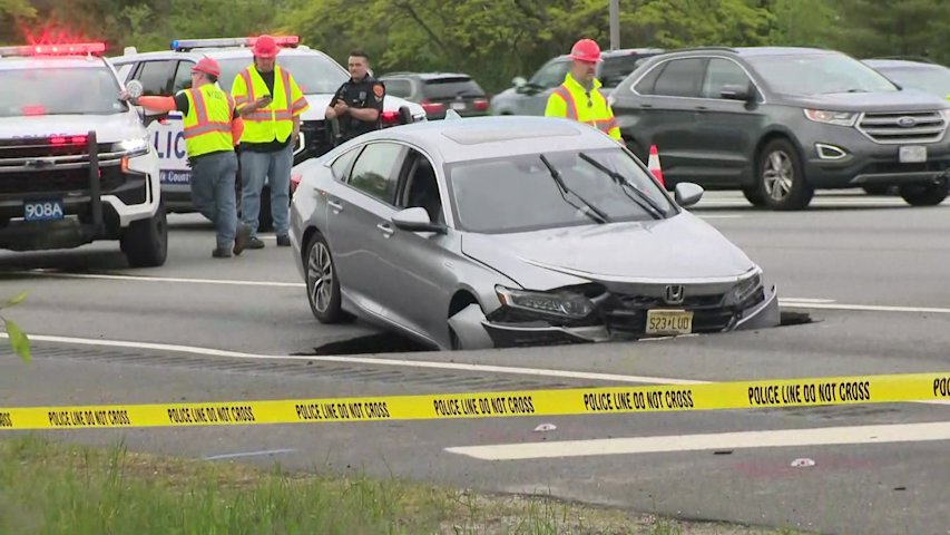 3 lanes on Long Island Expressway closed due to large sinkhole; delays ...
