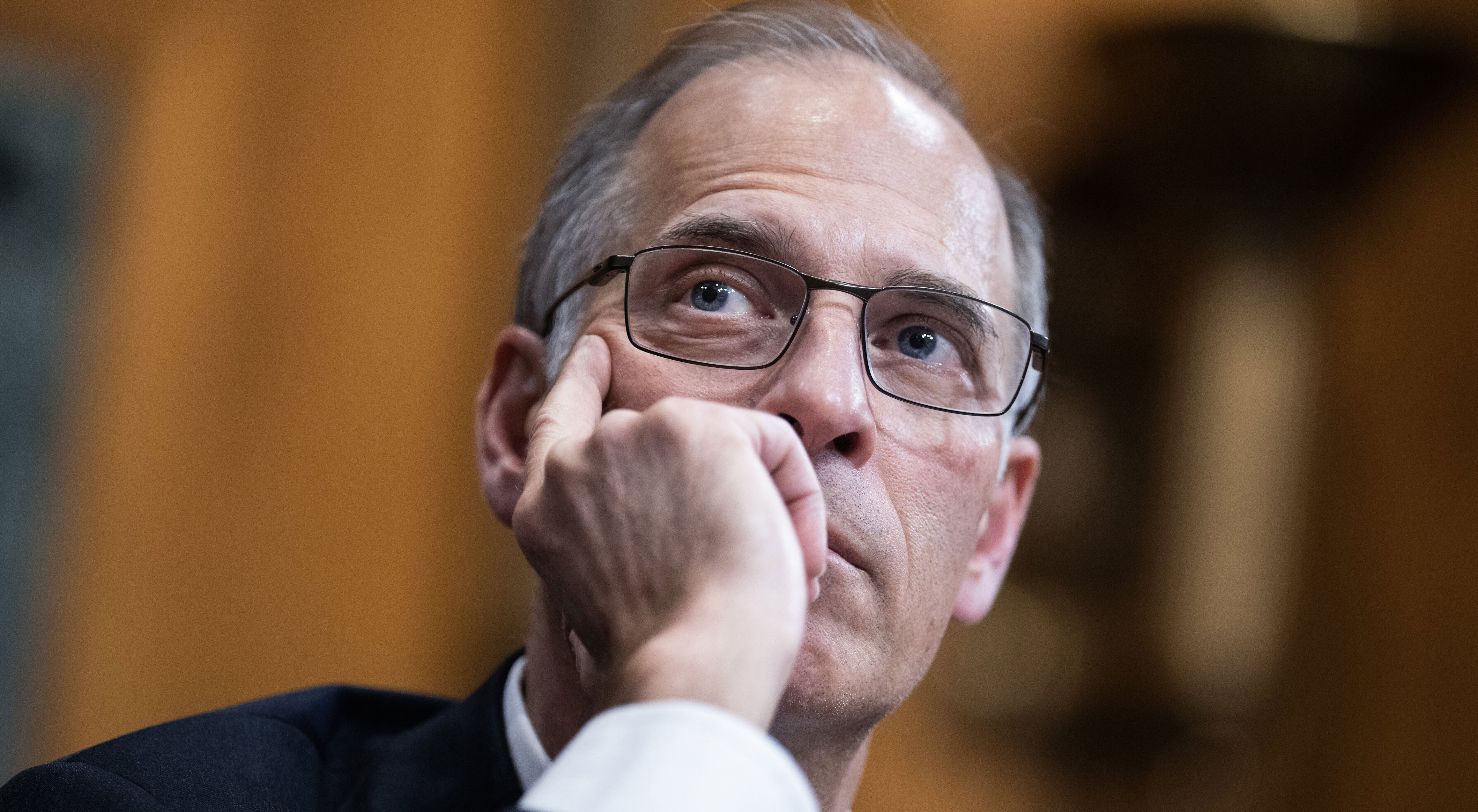 ‘We’re on the precipice’: Economist Mark Zandi warns recession odds are ...