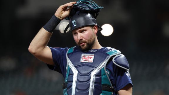 Fantasy baseball: How to replace an injured Cal Raleigh
