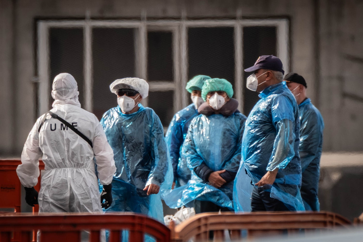 First passengers leave HV Hondius amid suspected hantavirus concerns in Tenerife