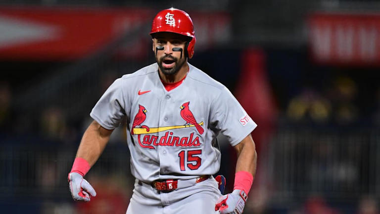 Cardinals give super utility man unexpected first base start