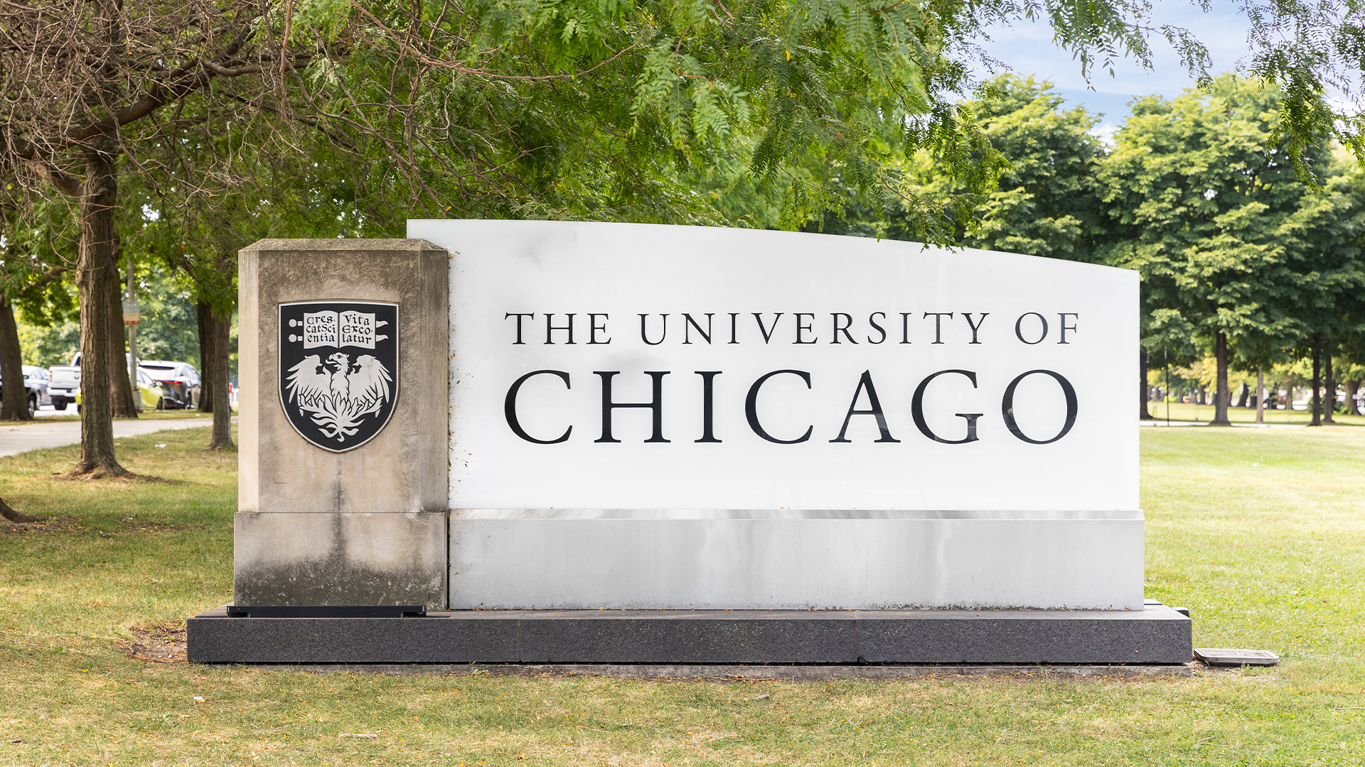 The University of Chicago announces guaranteed free tuition initiative ...