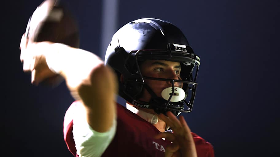 College football’s top uncommitted QB recruit decides between two powers