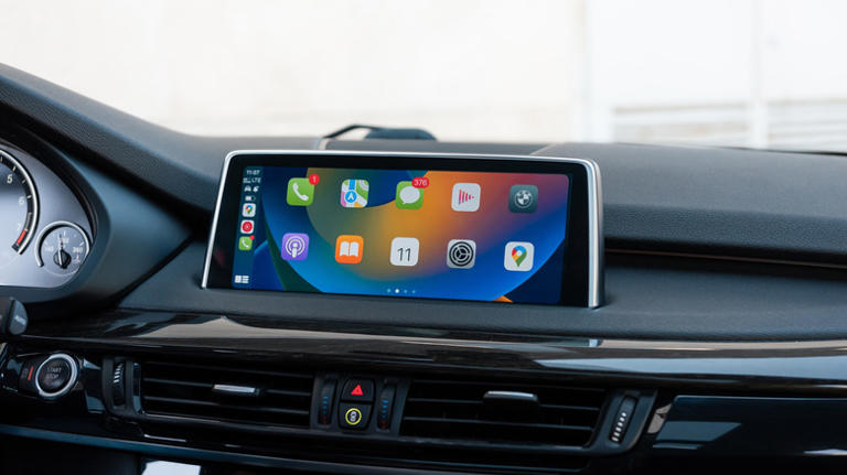 Google Maps for Apple CarPlay is about to get a new hands-free feature