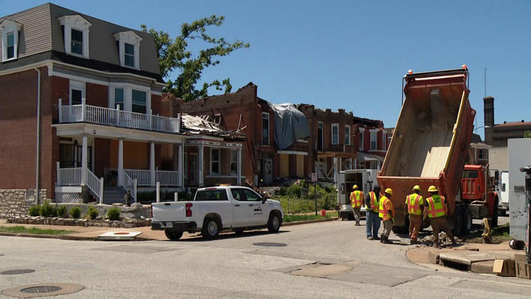 A year after the historic tornado, St. Louis volunteers continue ...