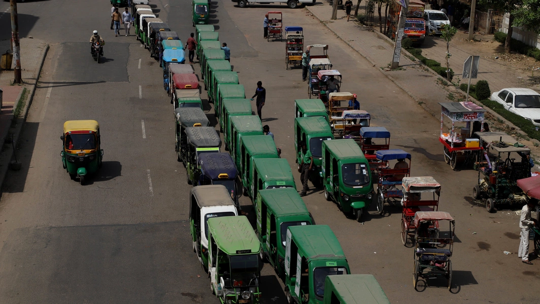 Delhi to restart e-rickshaw registrations with strict ownership cap