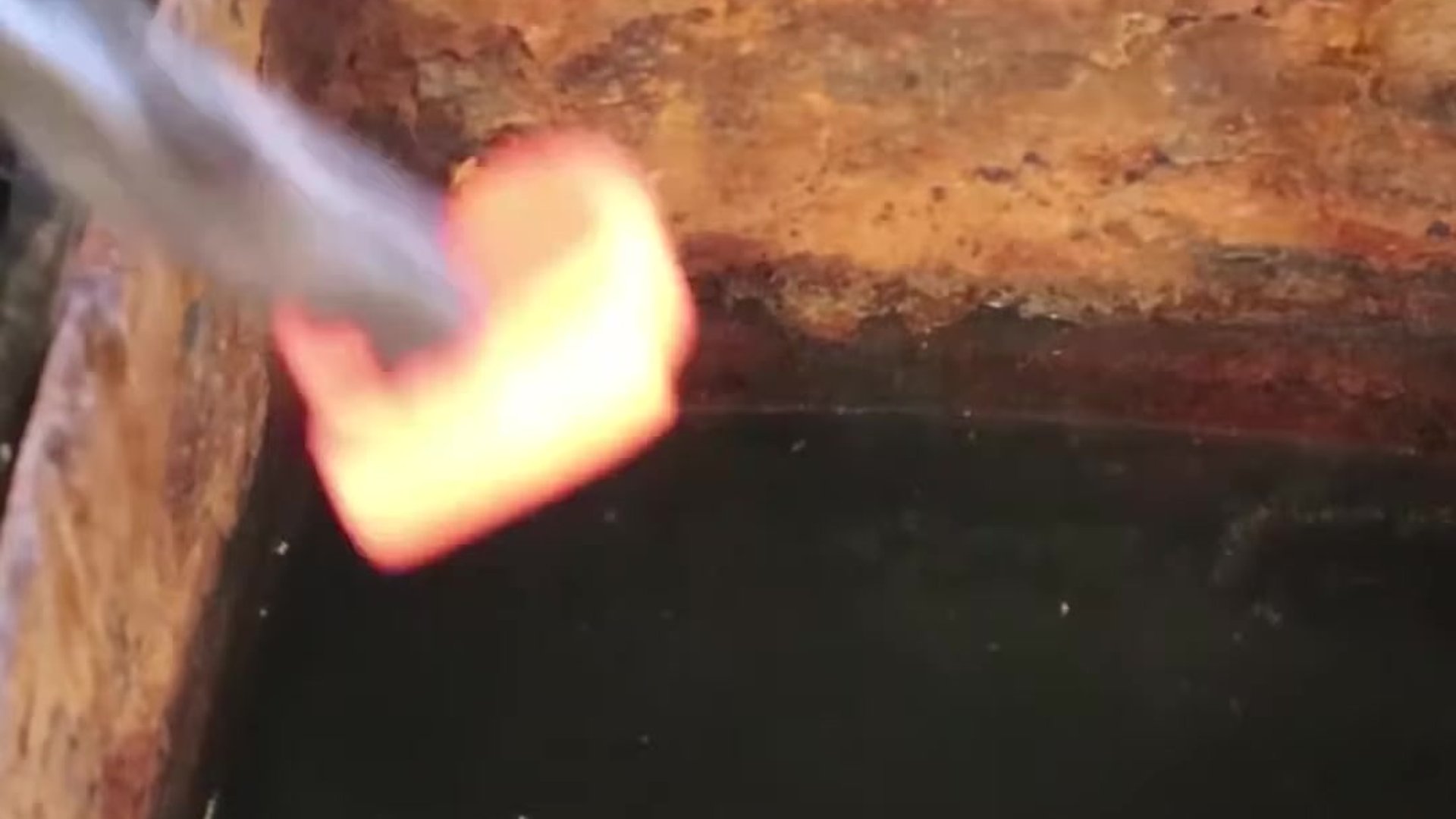 Tool for starting a fire