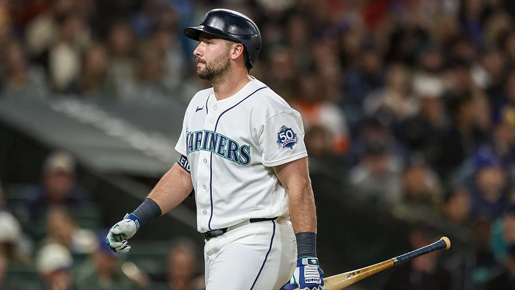 Mariners place Cal Raleigh on injured list with oblique strain