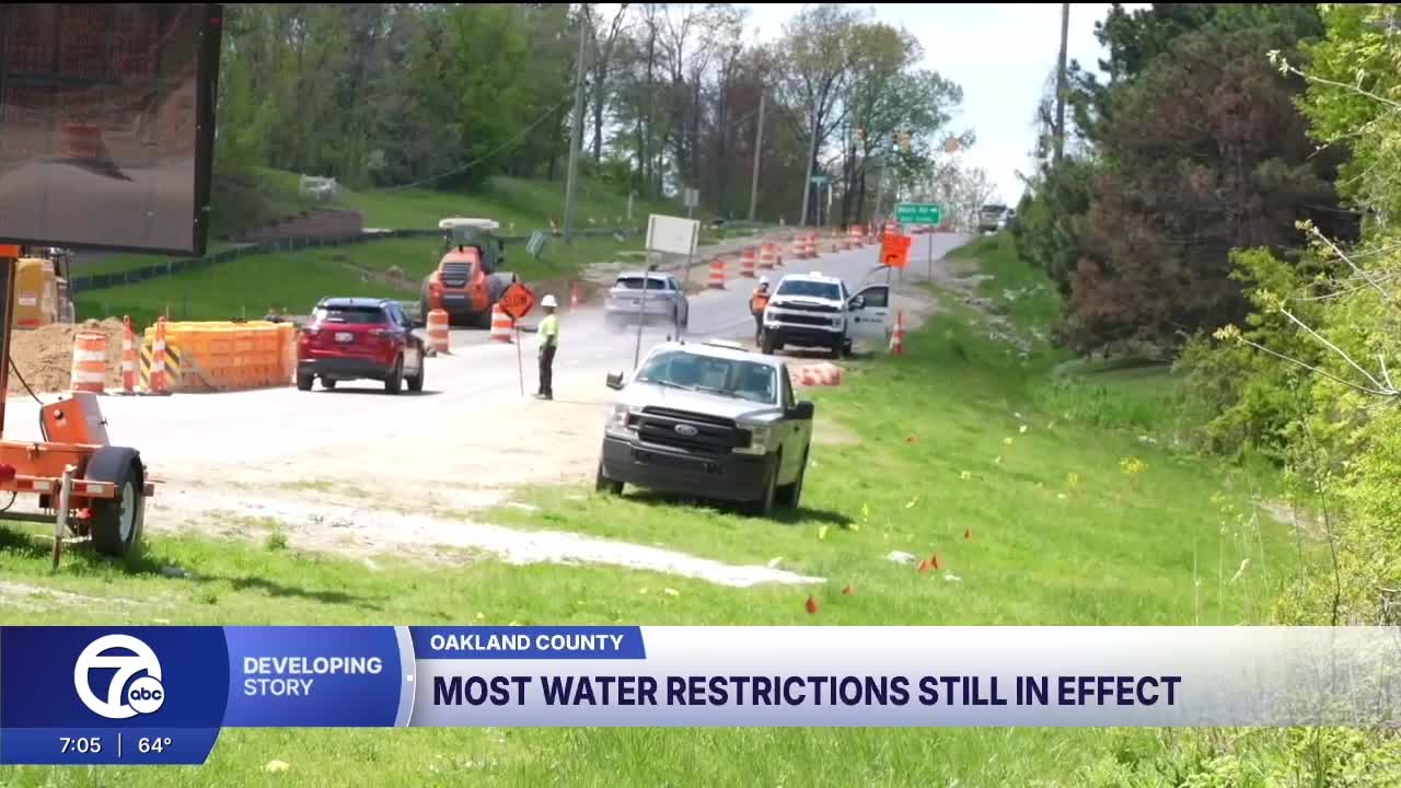 Novi businesses still struggling 8 months after 14 Mile Road water main ...