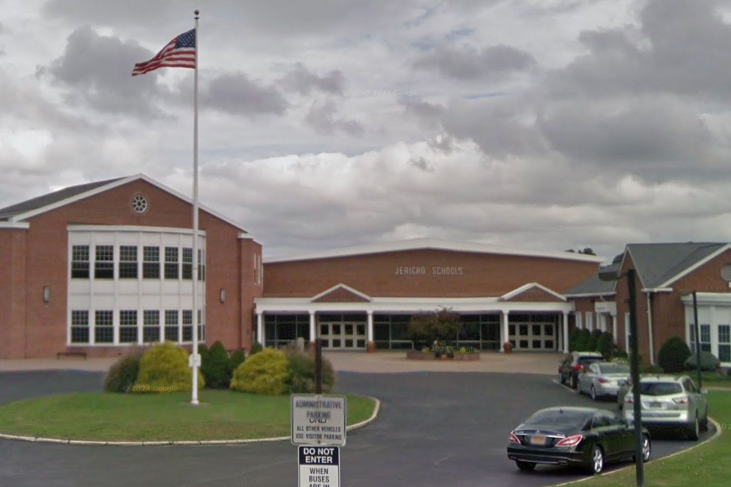 High school has record-breaking 21 valedictorians graduating in class ...