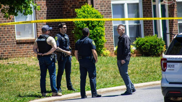 2 injured, suspect sought after Asheville apartment shooting
